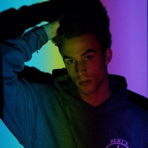 Meet your Posher, Hunter